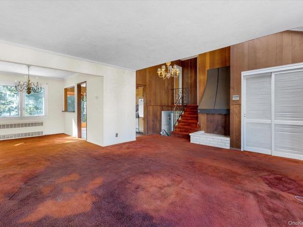 59 Lourae Drive, Massapequa Park NY 11762