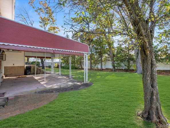 59 Lourae Drive, Massapequa Park NY 11762