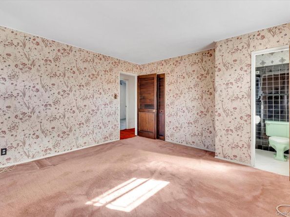 59 Lourae Drive, Massapequa Park NY 11762