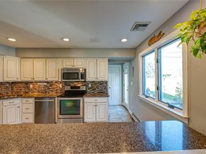 1 Freedom Court, Babylon NY 11702