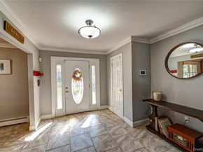 1 Freedom Court, Babylon NY 11702