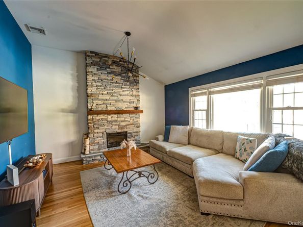 1 Freedom Court, Babylon NY 11702