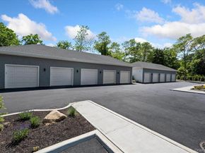 21 Montauk Hwy #2 2, Westhampton NY 11977