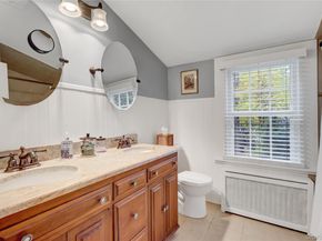 14 Highwood Road, Setauket NY 11733