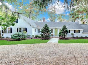 14 Highwood Road, Setauket NY 11733