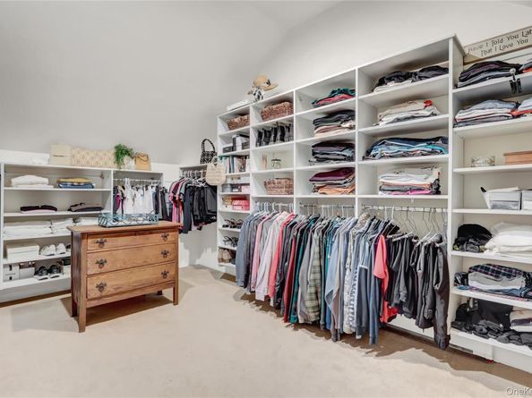 14 Highwood Road, Setauket NY 11733