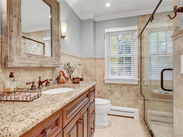 14 Highwood Road, Setauket NY 11733