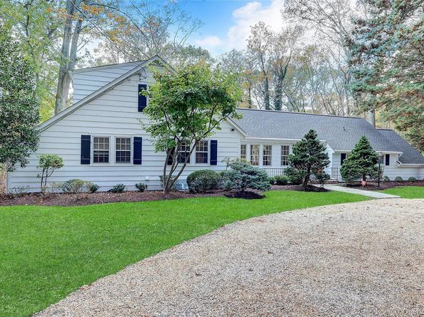 14 Highwood Road, Setauket NY 11733