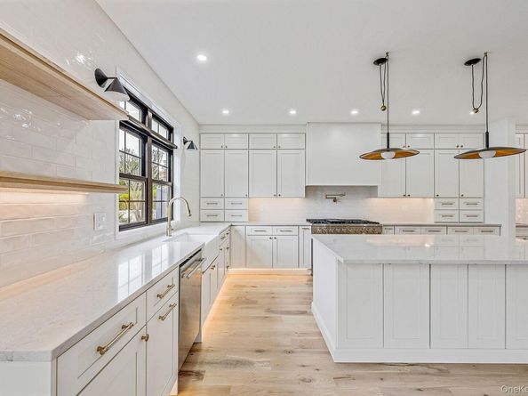 2542 Lefferts Place, Bellmore NY 11710