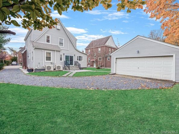 62 Essex Road, Great Neck NY 11023