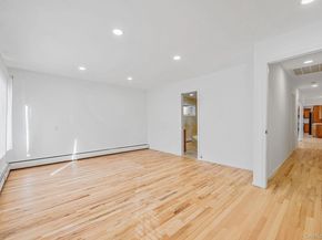 25 Farmington Lane, Melville NY 11747