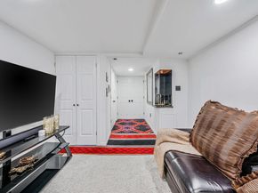 25 Farmington Lane, Melville NY 11747