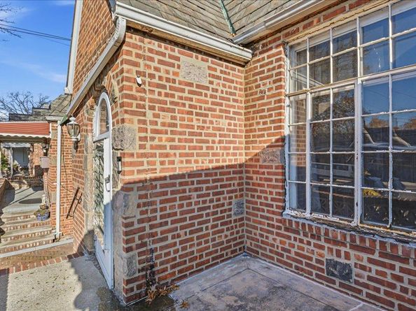 54-09 80th Street, Elmhurst NY 11373