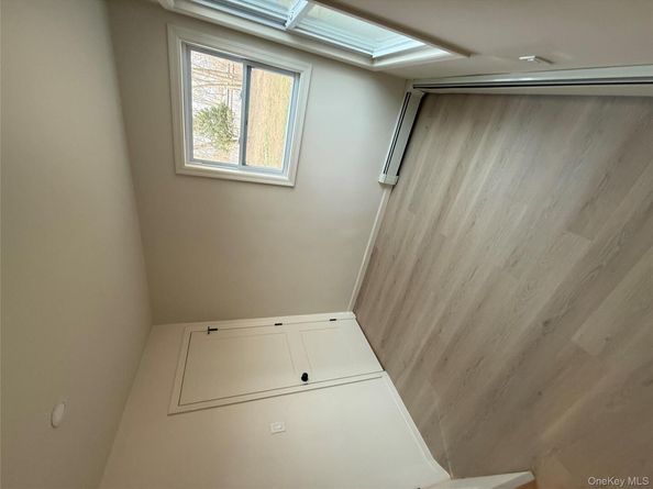 371 Oceanside Street, Islip Terrace NY 11752