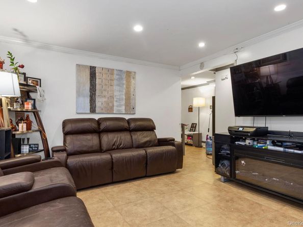 40-25 221st Street, Bayside NY 11361