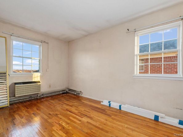 40-25 221st Street, Bayside NY 11361