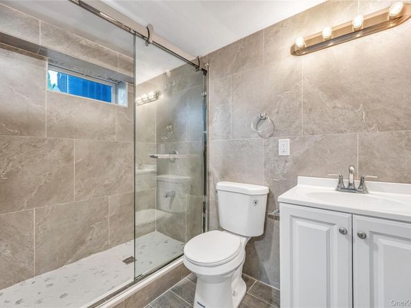 123 Cayuga Avenue, Deer Park NY 11729