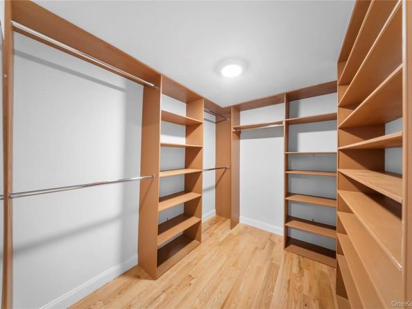 4 Coventry Court, Wheatley Heights NY 11798