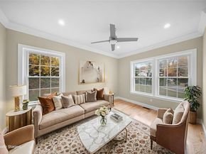 4 Coventry Court, Wheatley Heights NY 11798