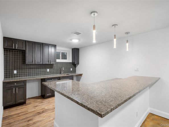 4 Coventry Court, Wheatley Heights NY 11798