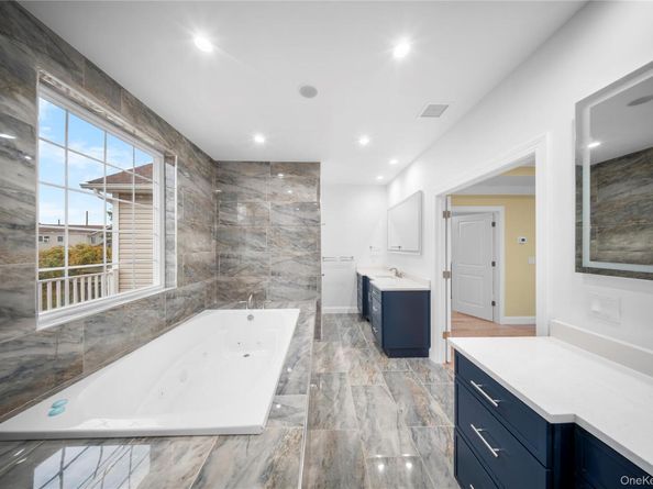 4 Coventry Court, Wheatley Heights NY 11798