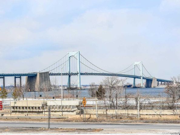 1338 Robin Lane 1212, Bayside NY 11360