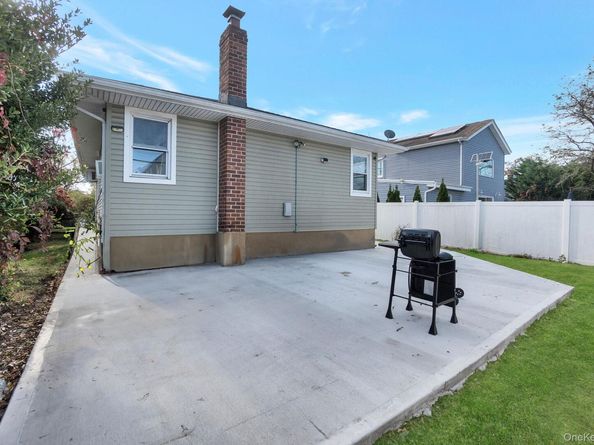 61 S Merrick Road, Massapequa NY 11758