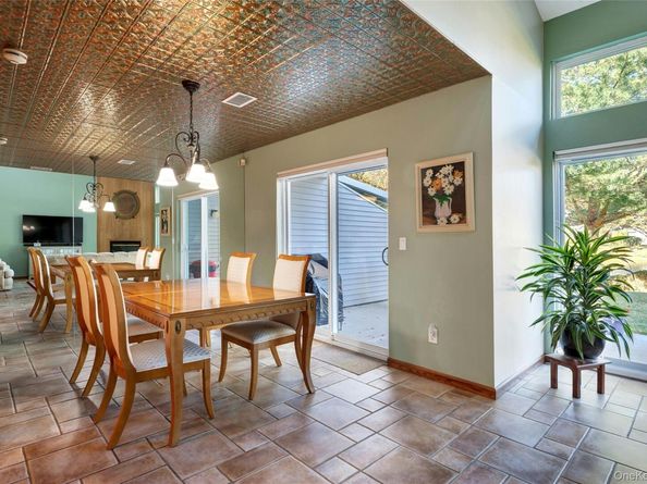 94 Hampton Vista Drive, Manorville NY 11949