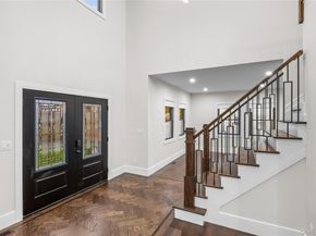 29 Hyacinth Road, Levittown NY 11756