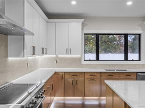 29 Hyacinth Road, Levittown NY 11756