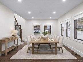 29 Hyacinth Road, Levittown NY 11756