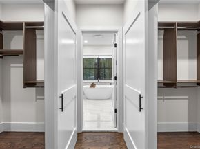 29 Hyacinth Road, Levittown NY 11756