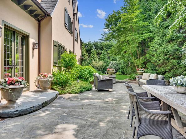 24 Homesdale Road, Bronxville NY 10708