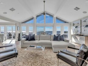 270 Edgewater Avenue, Bayport NY 11705