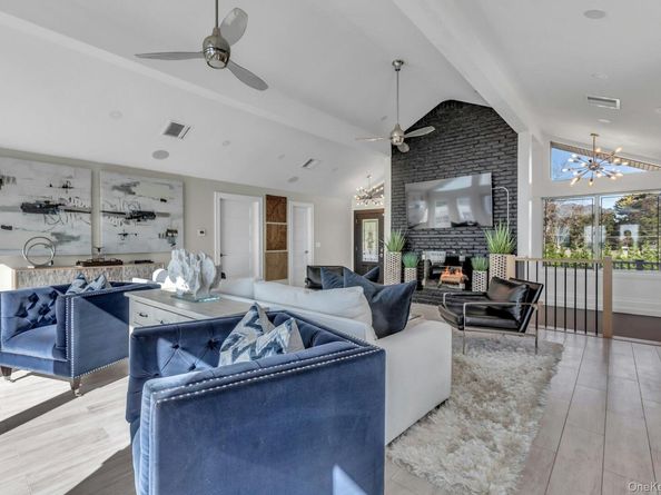 270 Edgewater Avenue, Bayport NY 11705