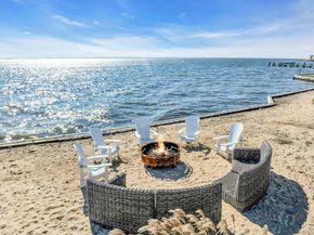 270 Edgewater Avenue, Bayport NY 11705