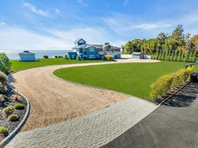 270 Edgewater Avenue, Bayport NY 11705