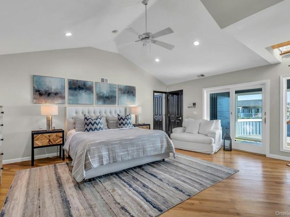 270 Edgewater Avenue, Bayport NY 11705