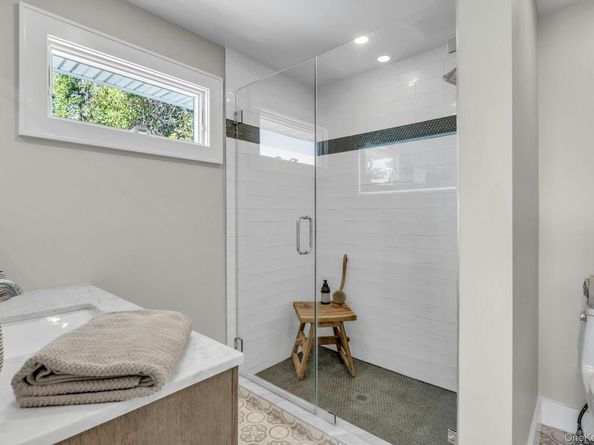 270 Edgewater Avenue, Bayport NY 11705