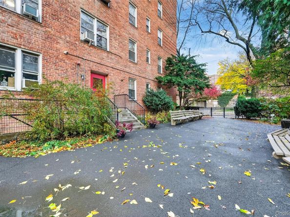 1 Georgia Avenue 6C, Bronxville NY 10708