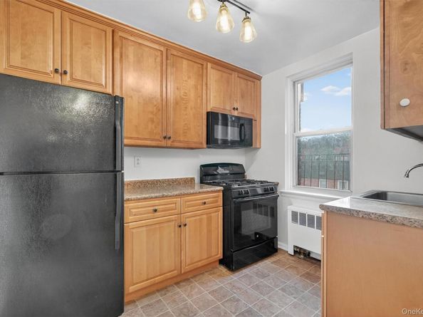 1 Georgia Avenue 6C, Bronxville NY 10708