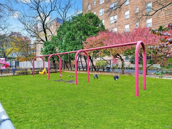 1 Georgia Avenue 6C, Bronxville NY 10708