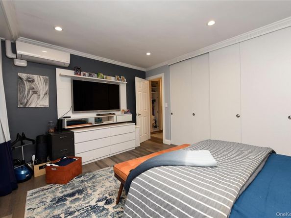 7-24 166th Street 7A, Beechhurst NY 11357