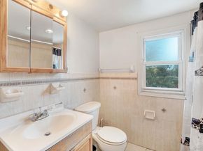 21827 130th Avenue, Springfield Gardens NY 11413