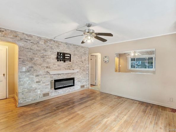 21827 130th Avenue, Springfield Gardens NY 11413