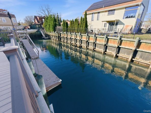 613 Smith Place, Oceanside NY 11572