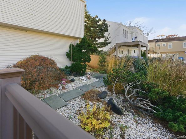 613 Smith Place, Oceanside NY 11572