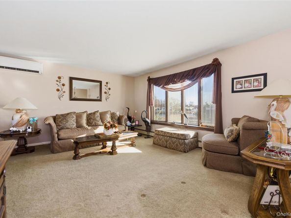 613 Smith Place, Oceanside NY 11572