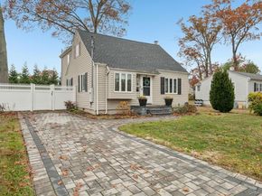 515 McCall Avenue, West Islip NY 11795