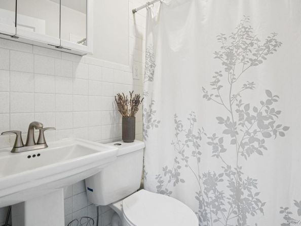 515 McCall Avenue, West Islip NY 11795